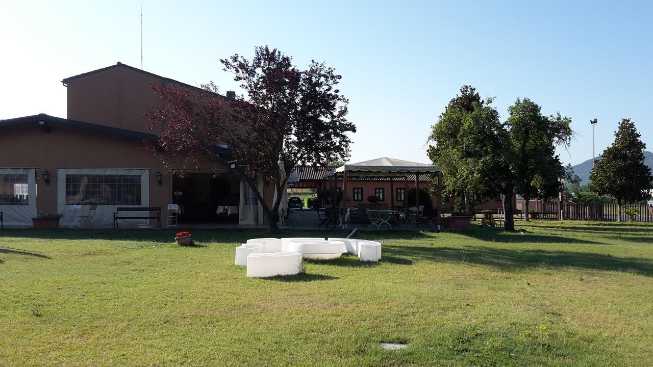 Antico Casale Le Fossate Hotel Giove Buitenkant foto